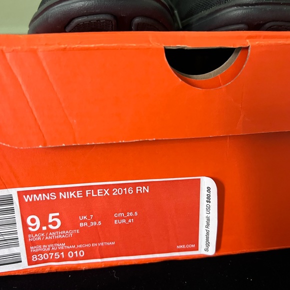 WMNS NIKE FLEX 2016 RN - Picture 3 of 6